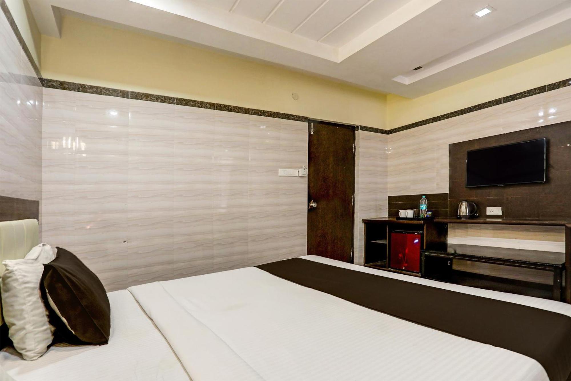 Flagship Hotel Suhana Grand Хидерабад Екстериор снимка